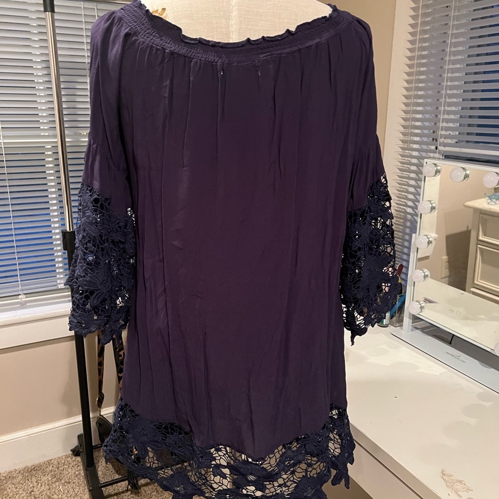 Dress - Picture 3 of 3